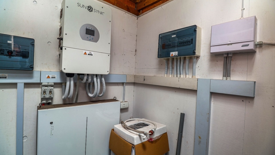 Commercial Property for Sale in Rondevlei Western Cape